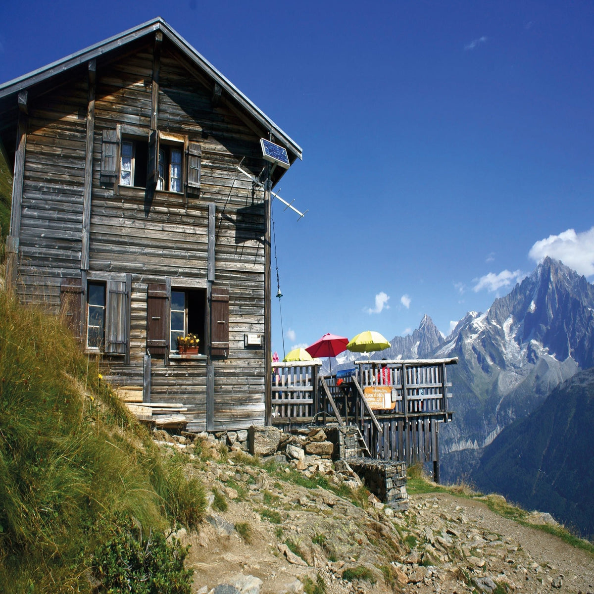 16 of the best Mountain Huts in the Alps