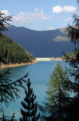 Walking in Italy's Stelvio National Park - Route Photos - Lago di Pian Palù and its dam