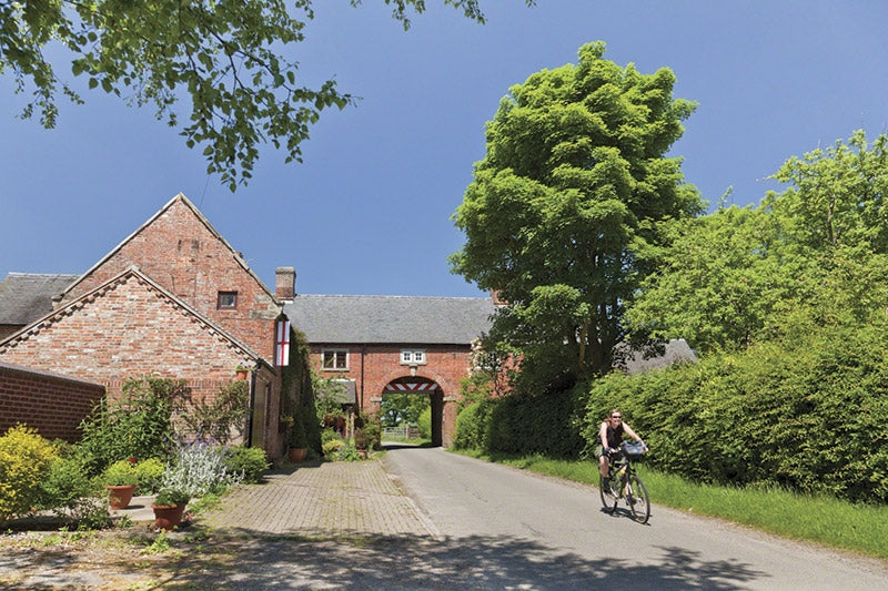 Cycling in the Peak District - Route Photos - The Hole in the Wall (Route 6)