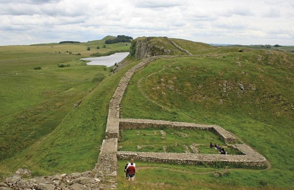 The Pennine Way - the Path, the People, the Journey - Route Photos - For a few miles the Pennine Way follows the glorious switchback route of Hadrian’s Wall, via the remains of milecastles and forts.