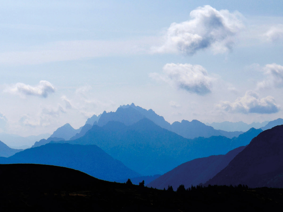 The Karnischer Hohenweg - Route Photos - The silhouette of the Julian Alps from the unnamed pass near Ringmauer (Stage 6)