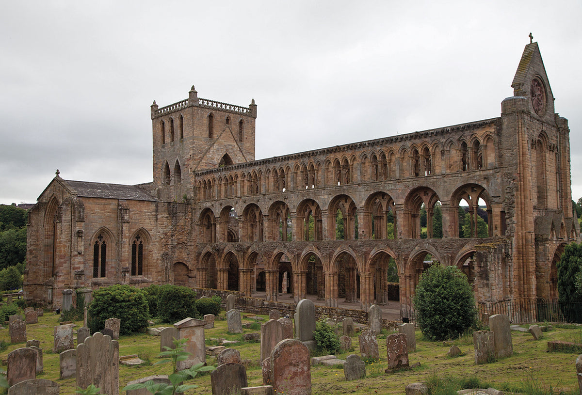 The Borders Abbeys Way - Route Photos - Jedburgh Abbey is a jewel of medieval architecture (Stage 4
