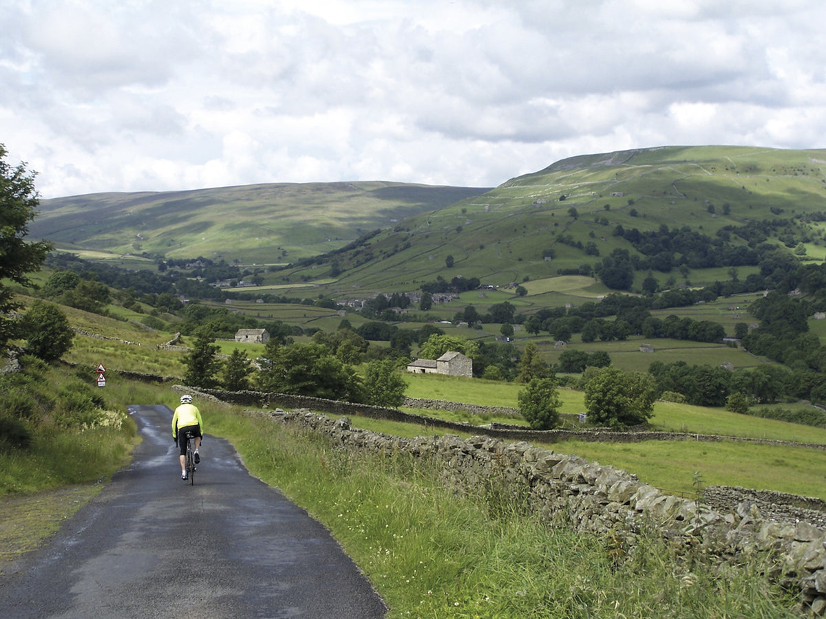 Cycling in the Yorkshire Dales - Route Photos - Approaching Muker from Oxnop, Swaledale