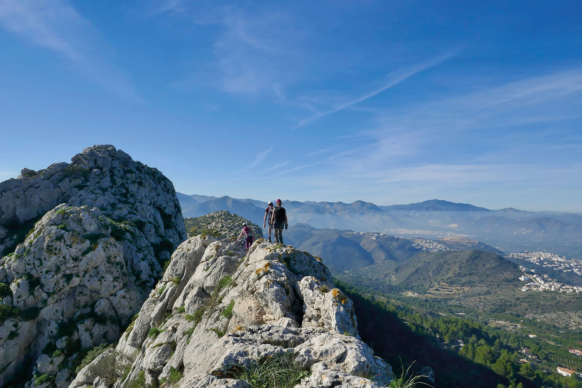 Costa Blanca Mountain Adventures - Route Photos - Scramblers nearing the end of the ridge (Route 4)