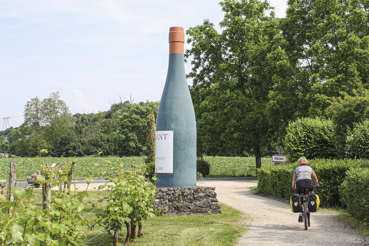 The River Loire Cycle Route - Route Photos - Turquant is a wine-producing village in Saumur AC