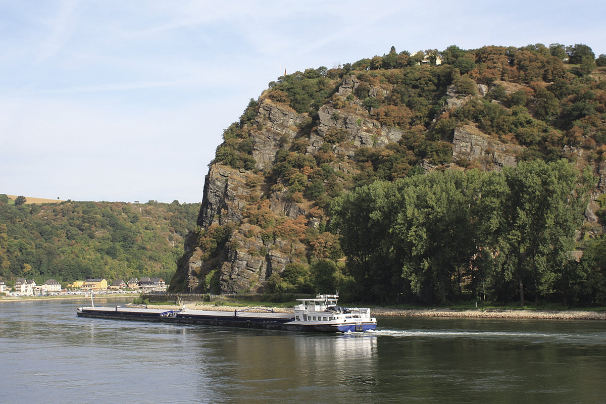 The Rhine Cycle Route - Route Photos - The Loreley rock in the Rhine Gorge (Stage 17)