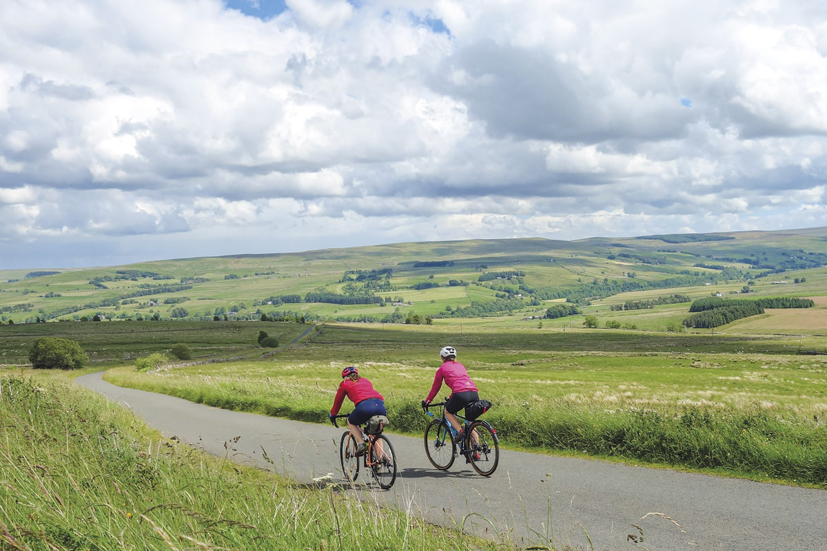 The Coast to Coast Cycle Route - Route Photos - On the superb descent to Leadgate (Day 2)