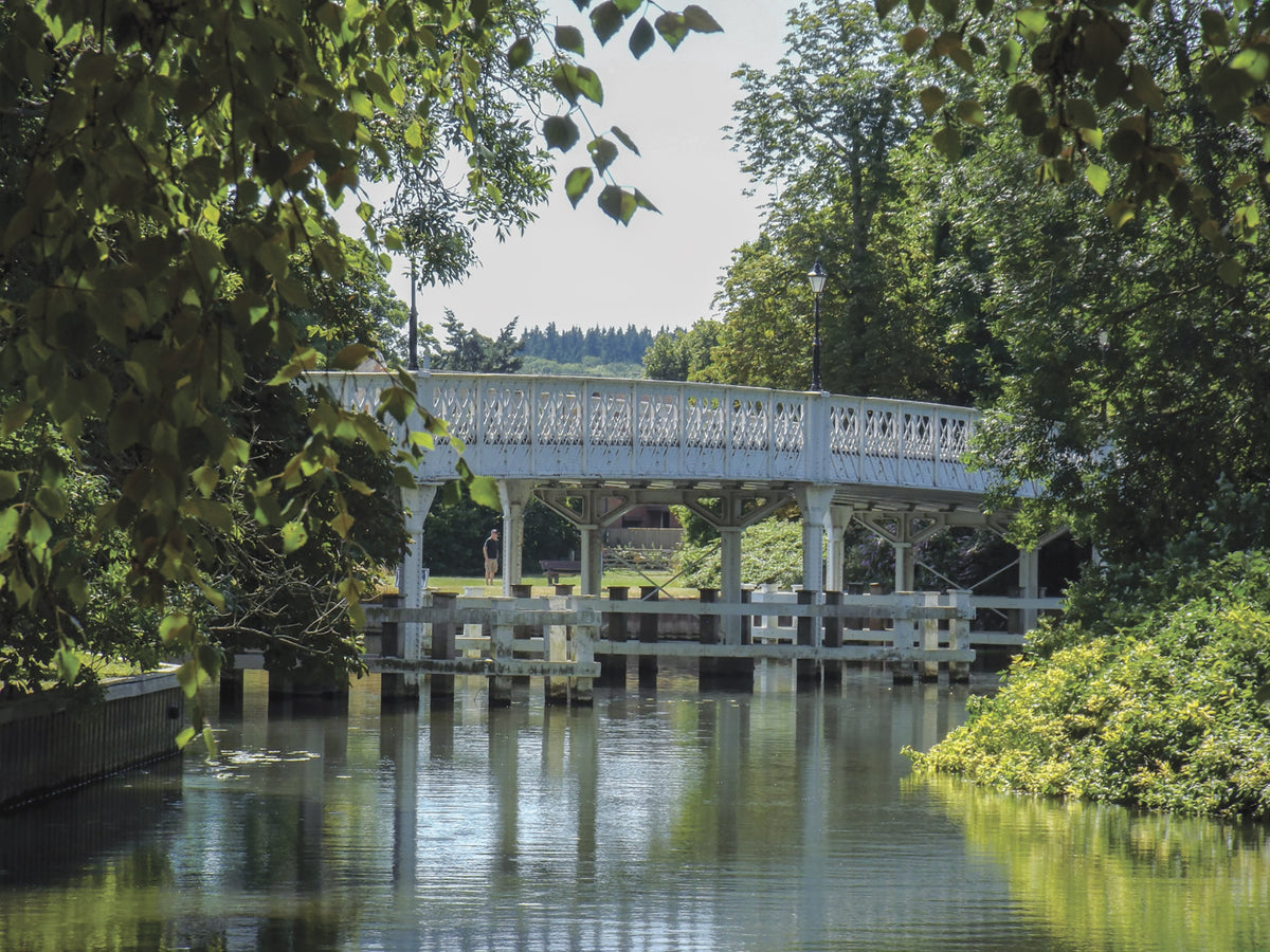 The Thames Path - Route Photos - Whitchurch Bridge (Stage 12)