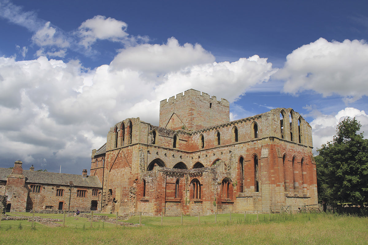 Hadrian's Wall Path - Route Photos - Lanercost Priory (Stage 4)