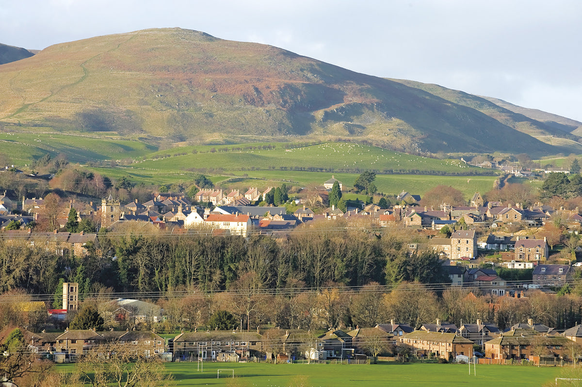 Walking St Cuthbert's Way - Route Photos - Wooler on the edge of the Cheviot Hills, viewed from the trail to Weetwood Moor (Stage 4)