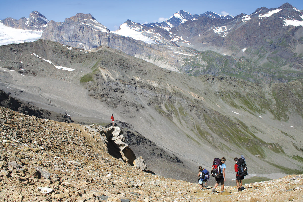 Trekking Gran Paradiso: Alta Via 2 - Route Photos - The steep descent from Col Rosset (Ext. Stage B)