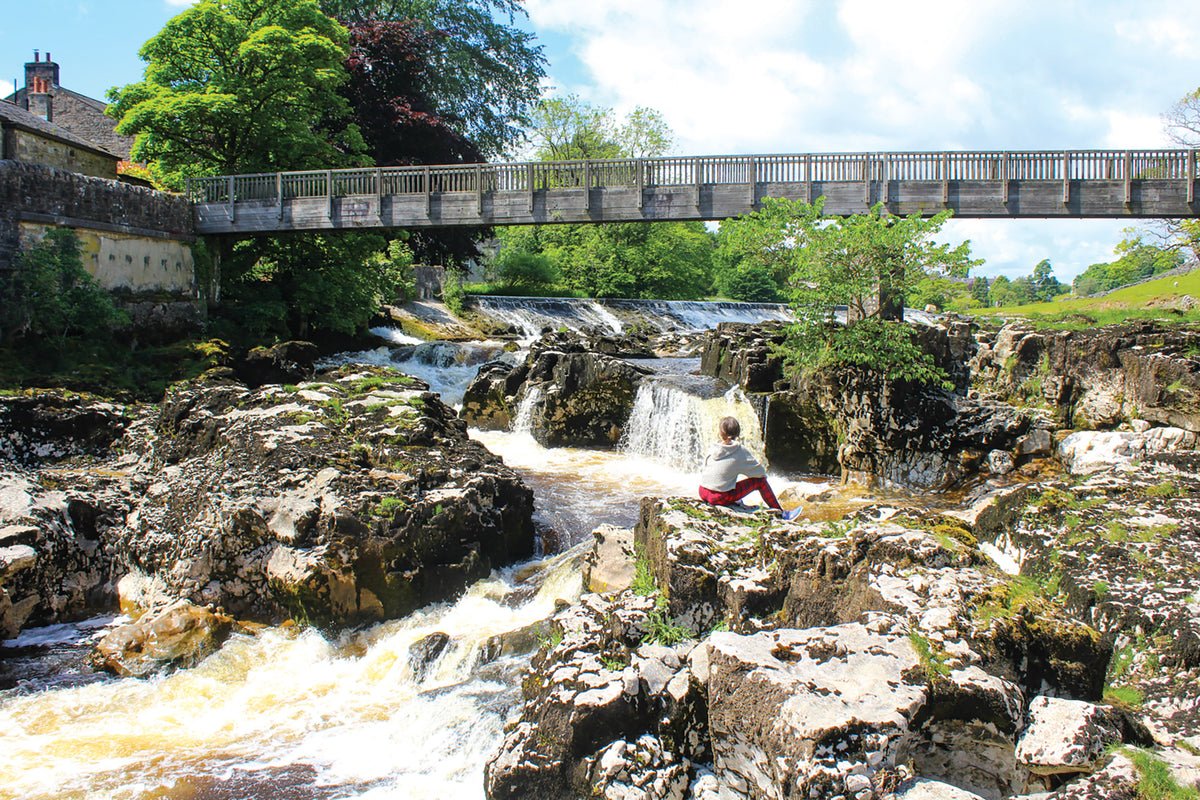 15 Short Walks in the Yorkshire Dales - Grassington, Skipton, Malham and Ilkley - Route Photos - Linton Falls and weir