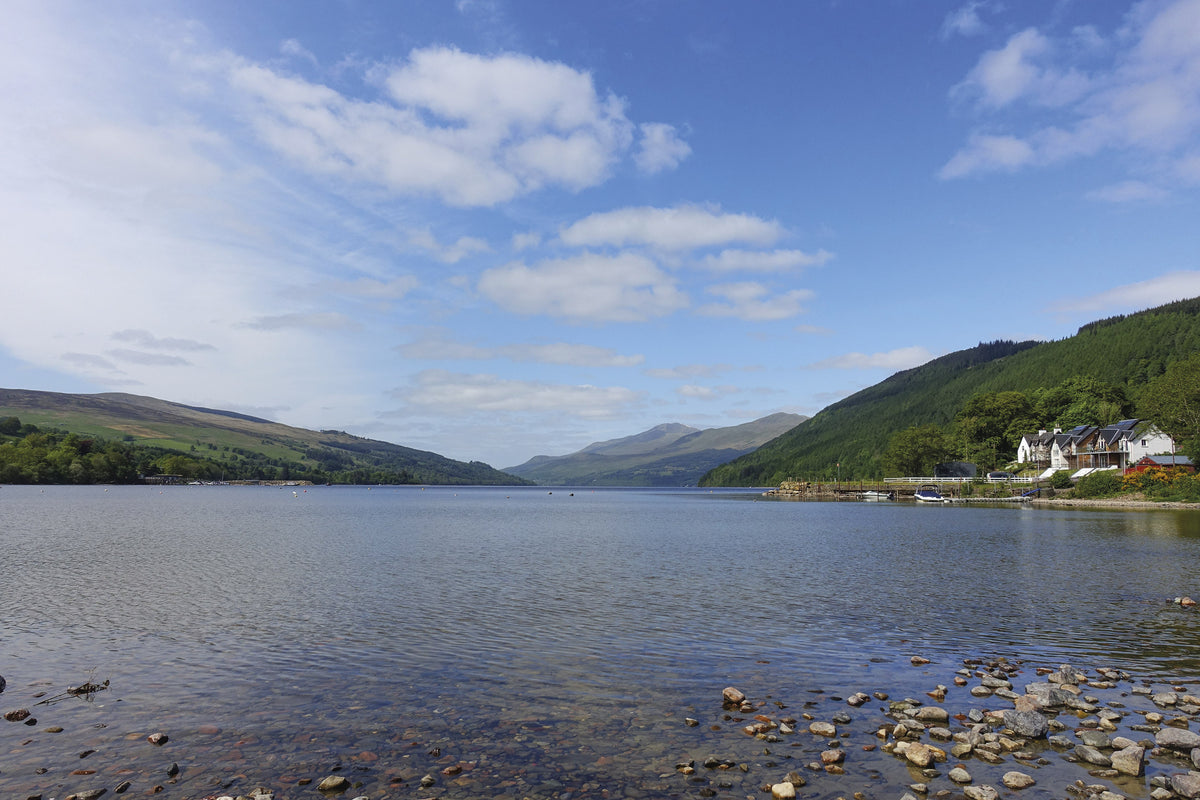 15 Short Walks in Perthshire North - Pitlochry, Aberfeldy and Dunkeld - Route Photos - Views from Kenmore’s beach stretch to the Lawers mountain range