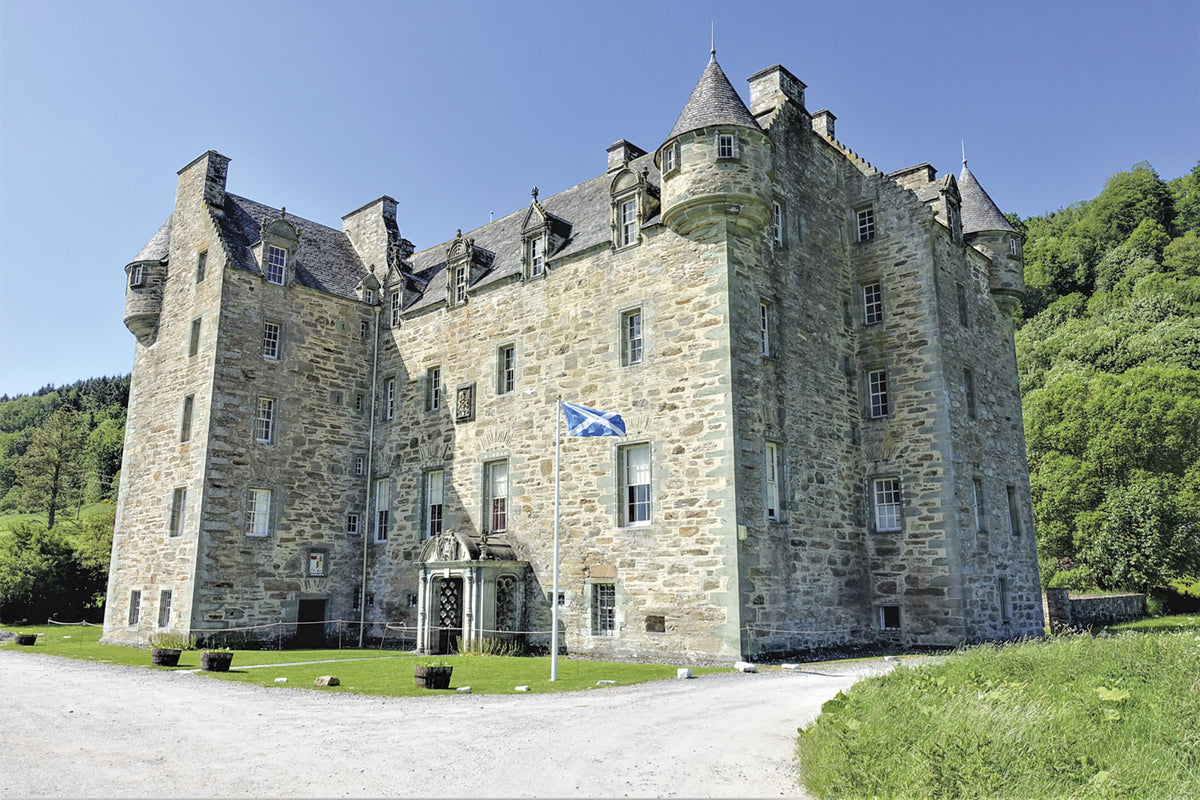 15 Short Walks in Perthshire North - Pitlochry, Aberfeldy and Dunkeld - Route Photos - Castle Menzies