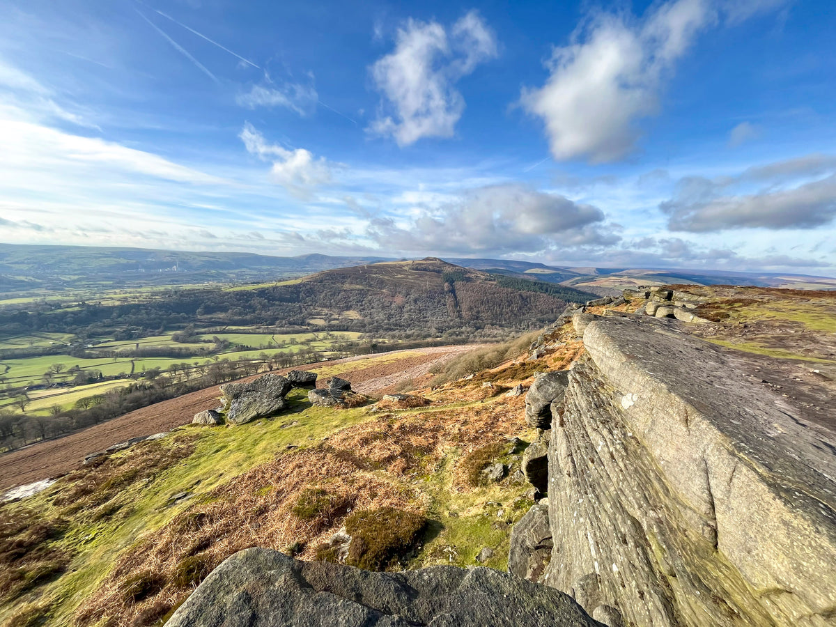 15 Short Walks in the Peak District - Edale and the Hope Valley - Route Photos - Looking west from Bamford Edge (Walk 9)