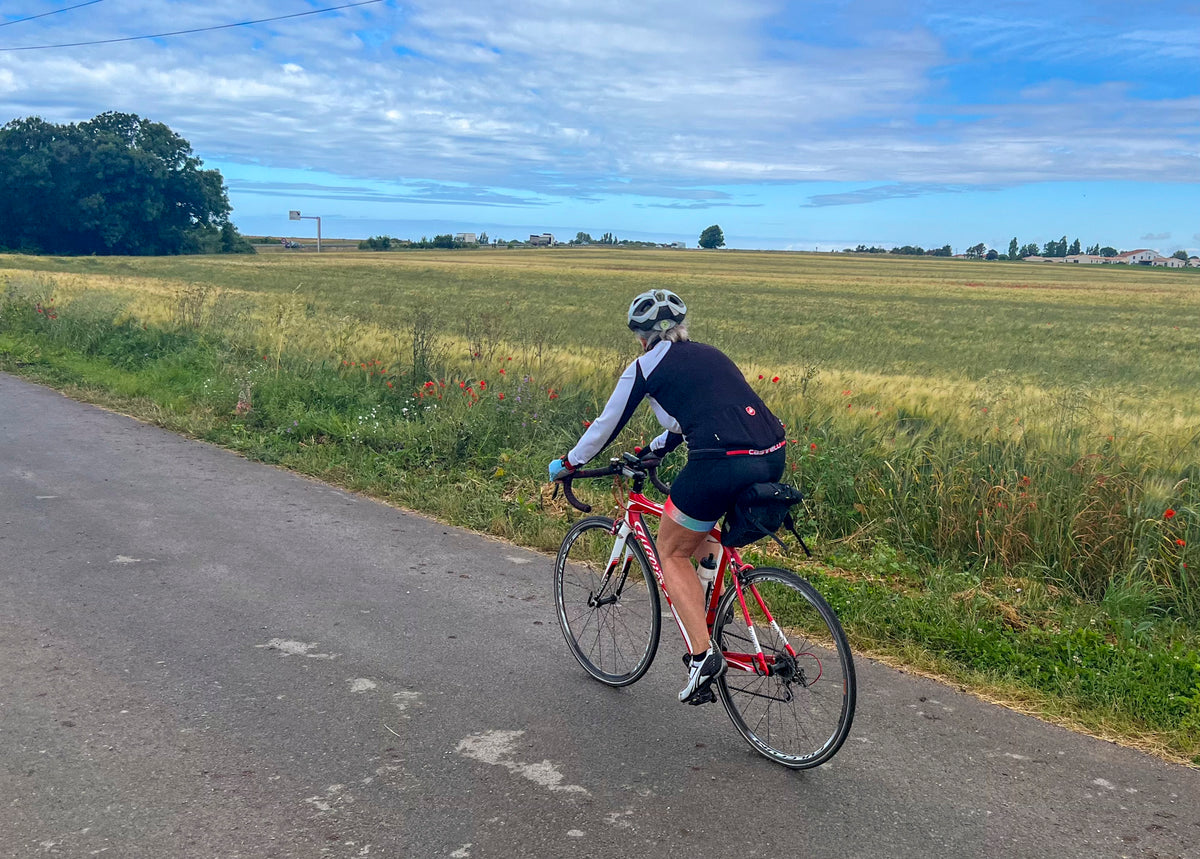 Cycling La Velodyssee - Route Photos - Quiet lane between fields near Yves